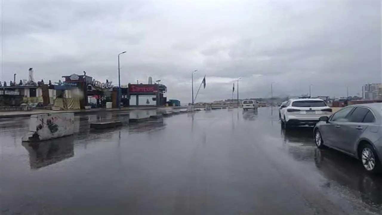 أمطار غزيرة تهطل على 6 محافظات.. الأرصاد تحذر من الاقتراب من أعمدة الكهرباء